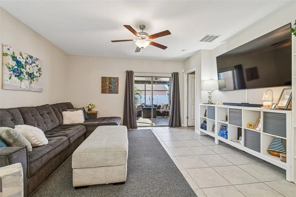 Photo of 984 OLIVE CONCH STREET