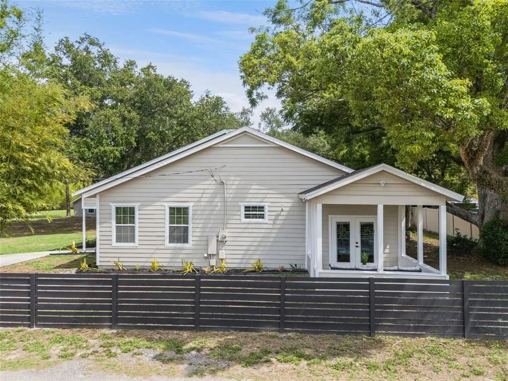 Photo of 1825 DEMASTUS LANE