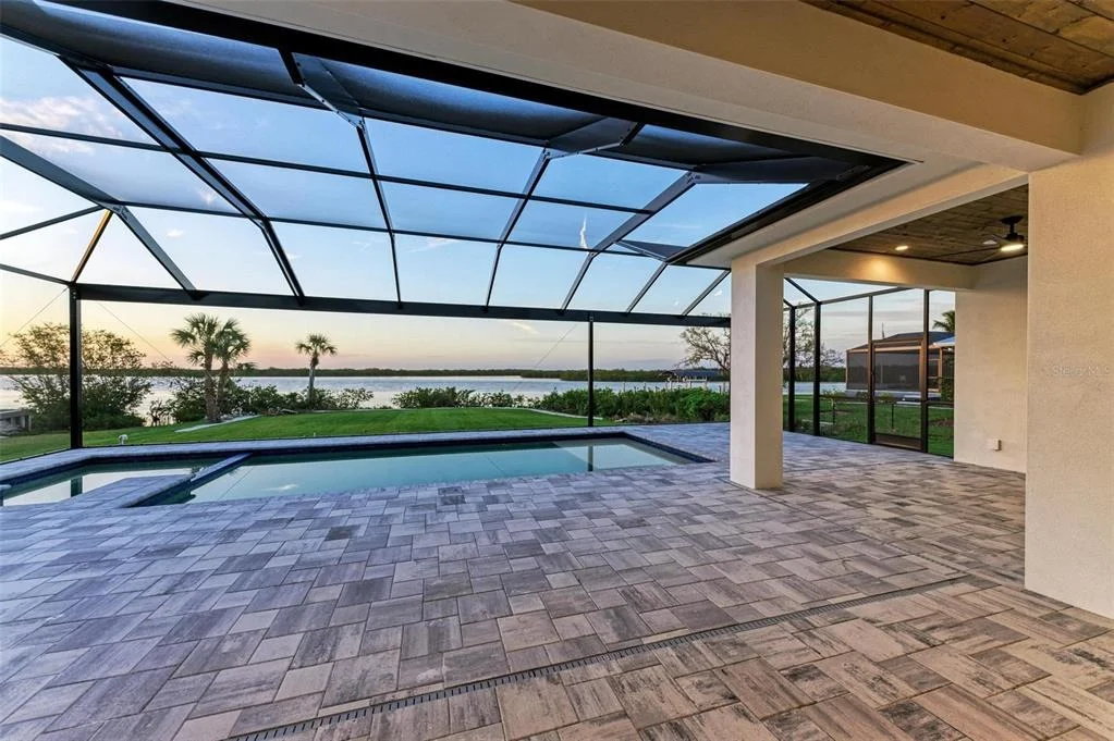 Photo of 6100 RIVERSIDE DRIVE
