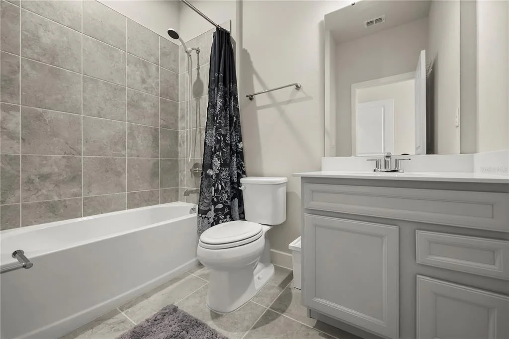 Photo of 1714 UPLAND LANE