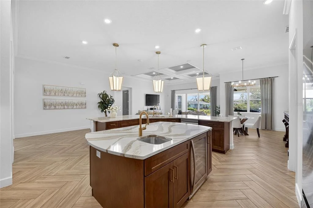 Photo of 914 SIGNET DRIVE