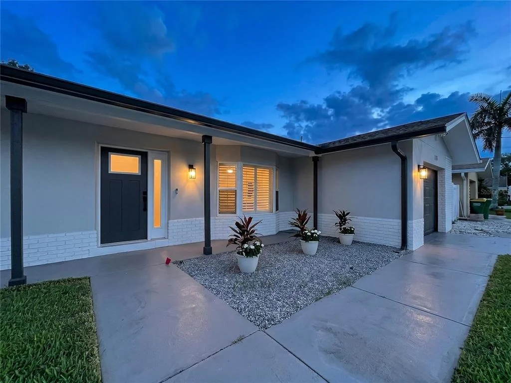 Photo of 381 WESTWINDS DRIVE