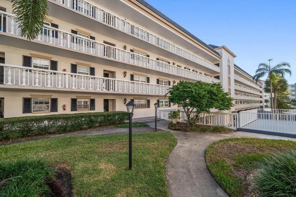 Photo of Unit 106 at 131 BLUFF VIEW DRIVE