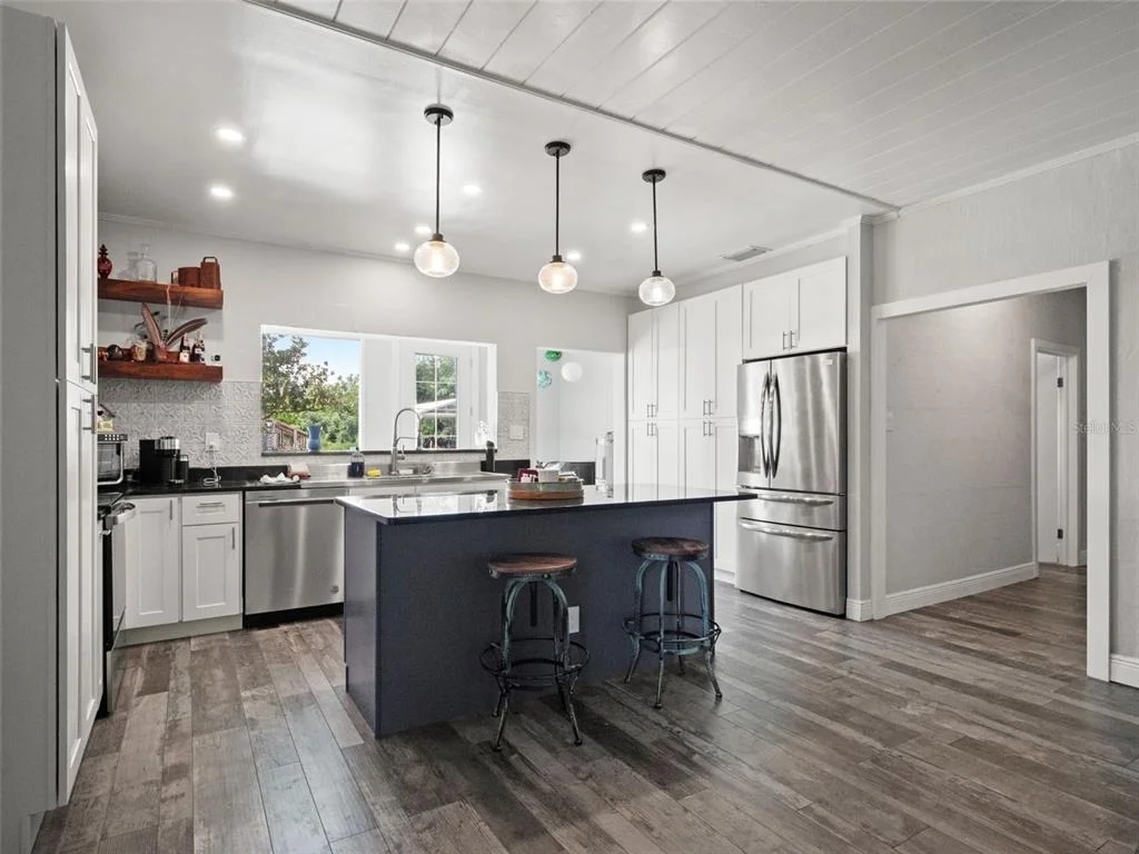 Photo of 255 BENES ROAD