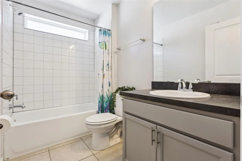 Photo of 1111 LONE PALM WAY