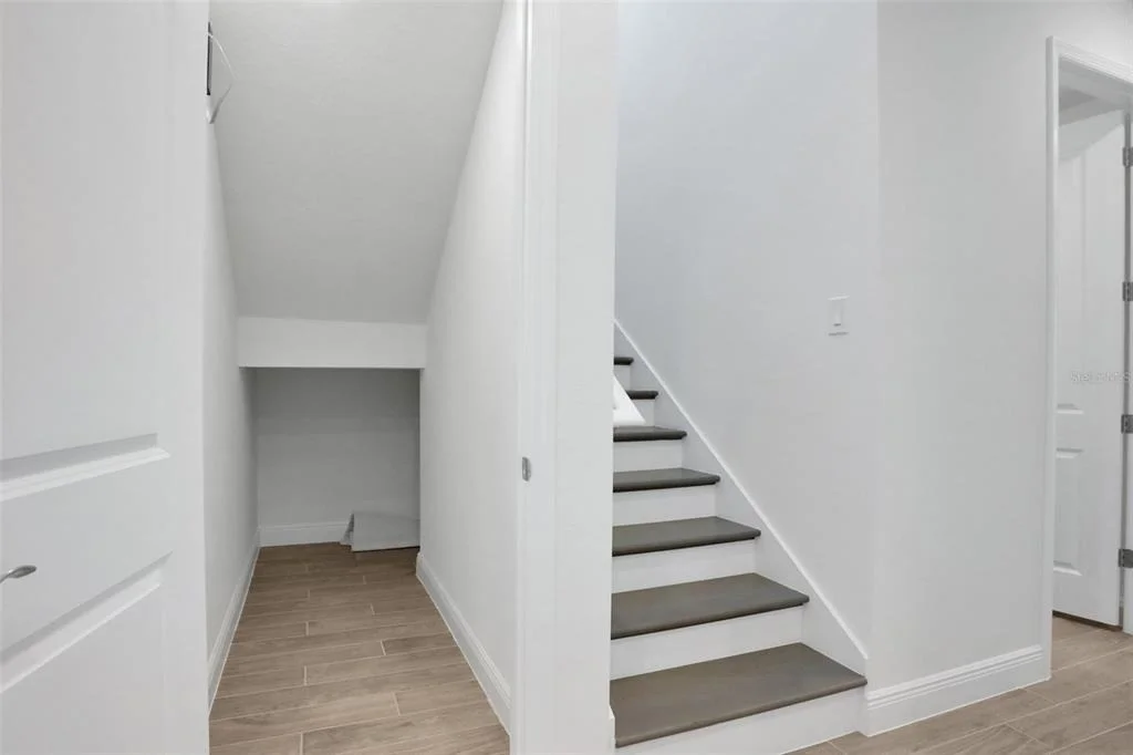 Photo of 9124 WALCOTT LANE