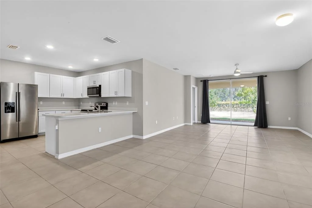 Photo of 25152 E LENOX CIRCLE