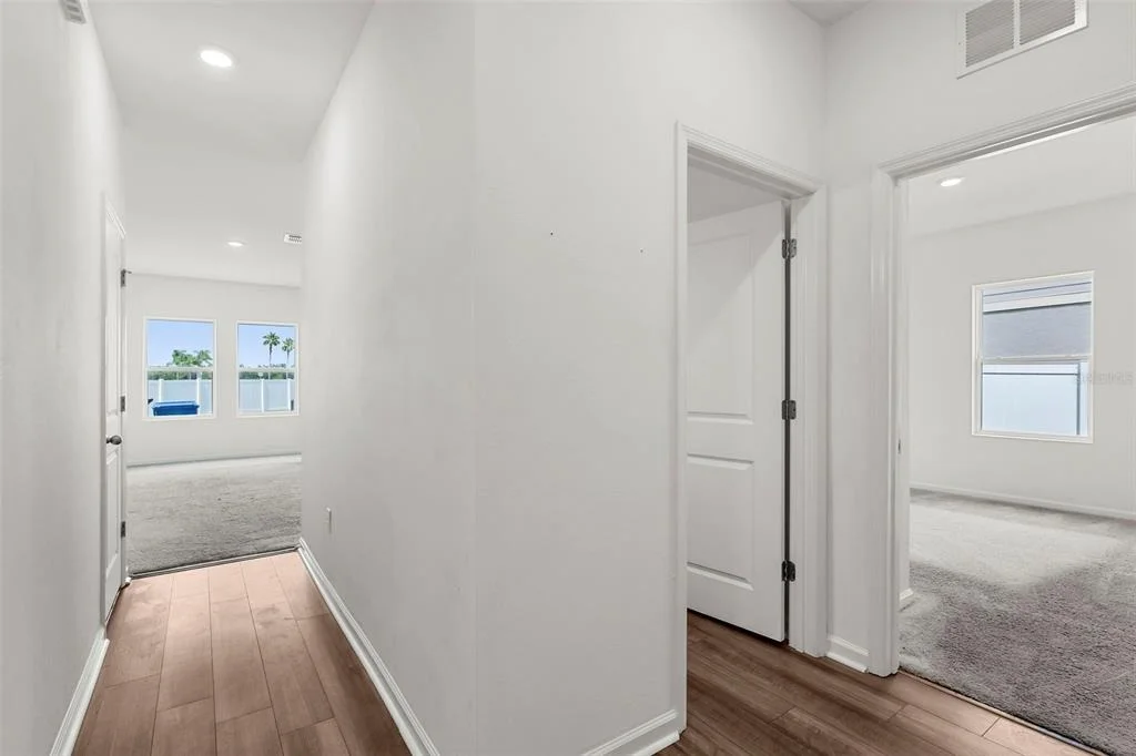Photo of 1038 KELLY FERN LOOP
