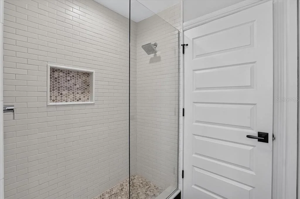 Photo of 6330 LAGUNA DRIVE