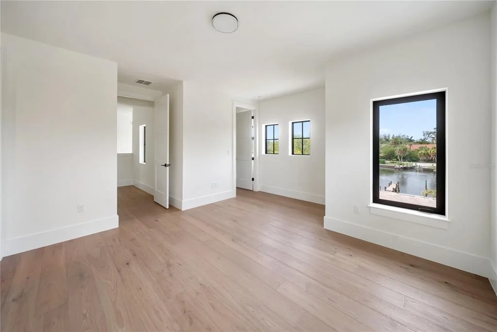 Photo of 626 BUTTONWOOD DRIVE