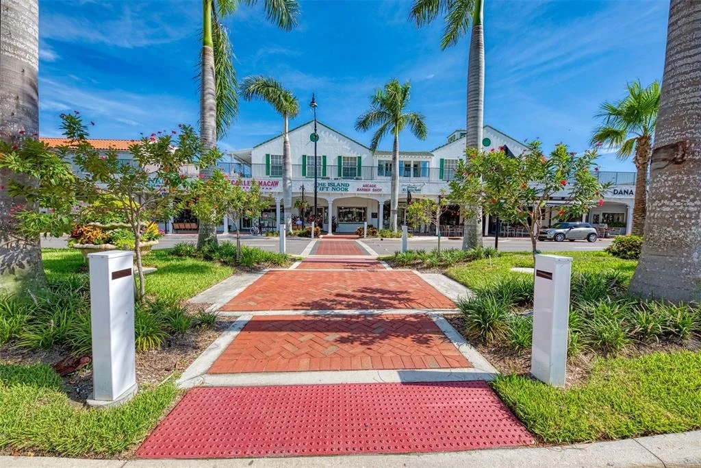 Photo of 565 PARK ESTATES SQUARE