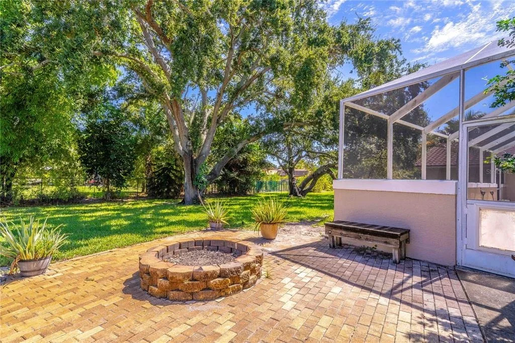 Photo of 150 UTOPIA CIRCLE