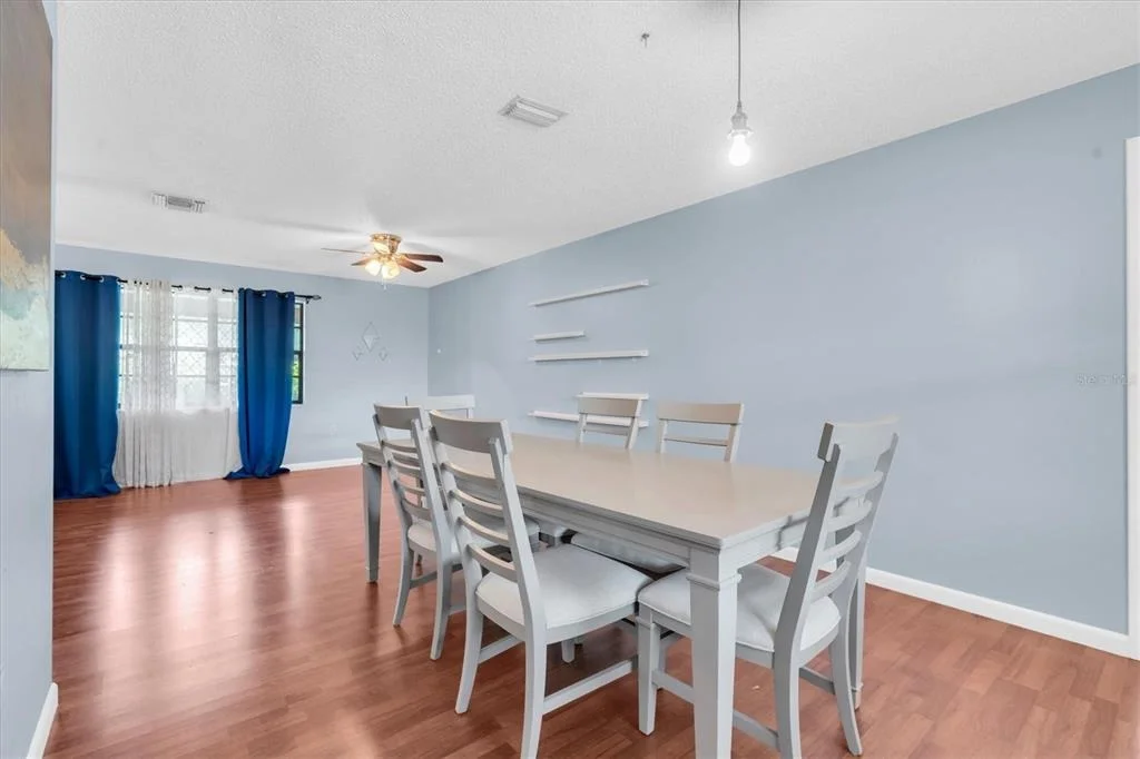 Photo of 914 HARBOR CIRCLE