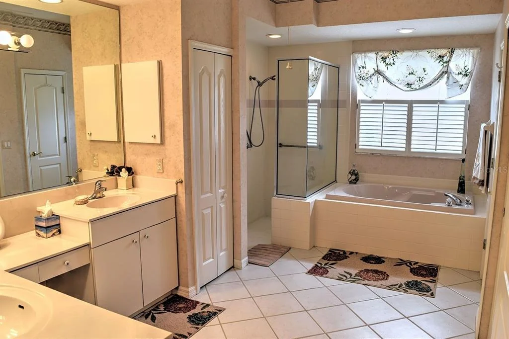 Photo of 5113 FAR OAK CIRCLE