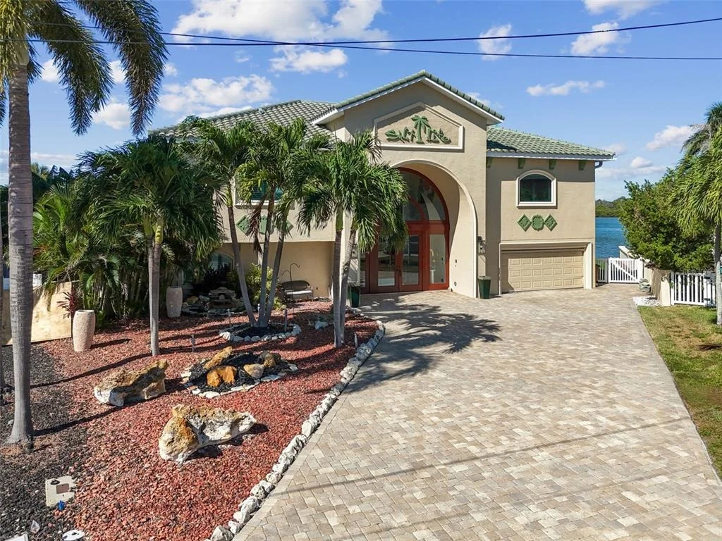 Photo of 582 JOHNS PASS AVENUE