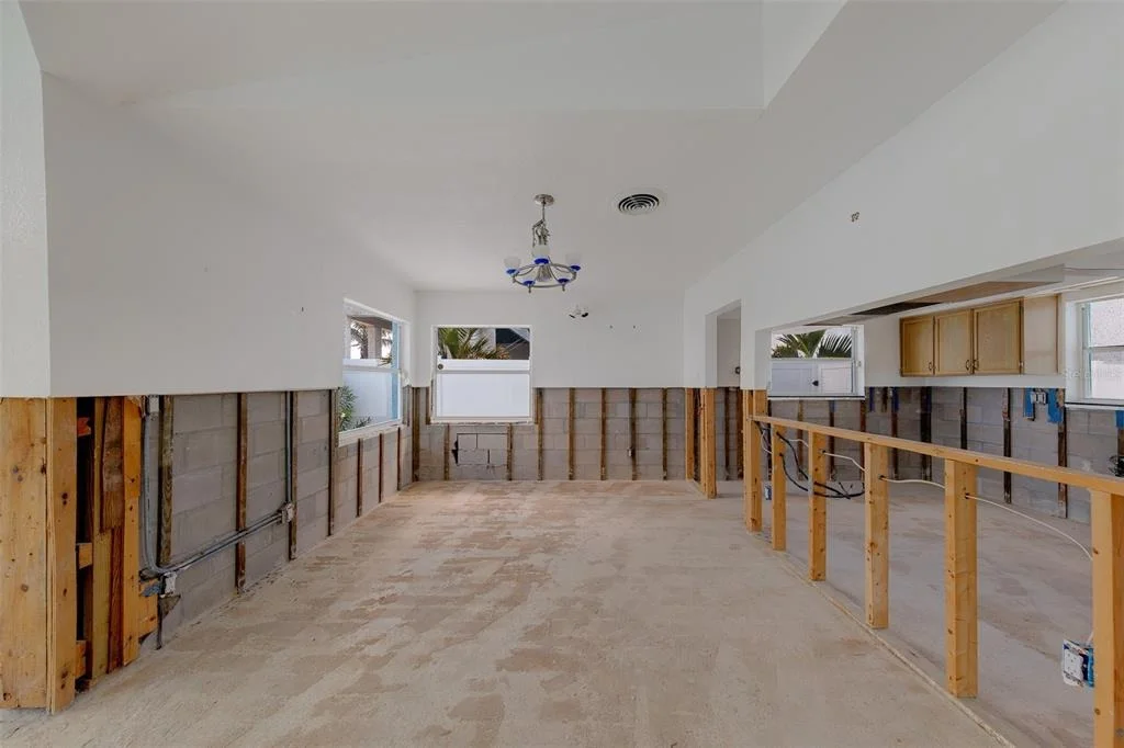 Photo of 814 BAY POINT DRIVE