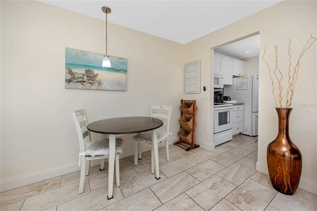 Photo of Unit F at 159 MEDALLION BOULEVARD