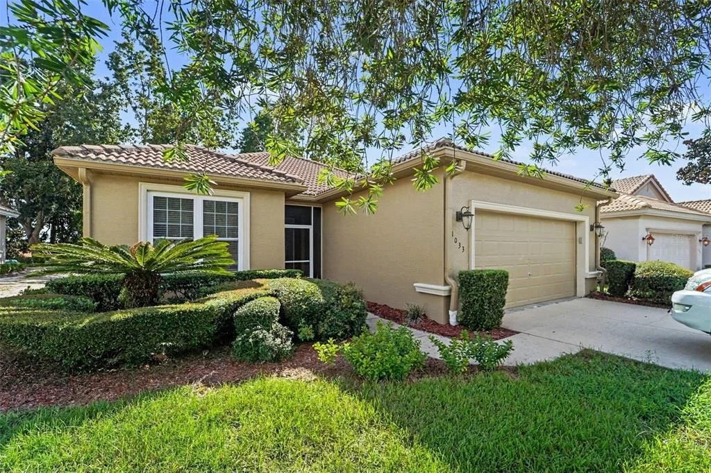 Photo of 1033 W DIAMOND SHORE LOOP