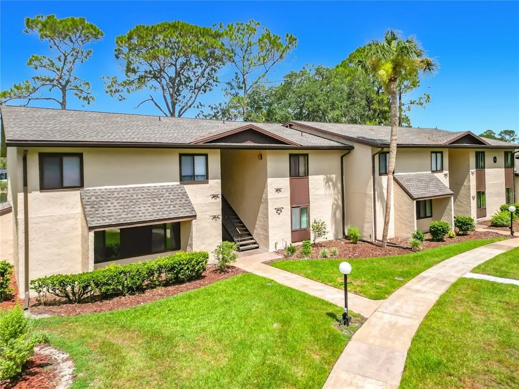 Photo of Unit A at 655 MIDWAY DRIVE