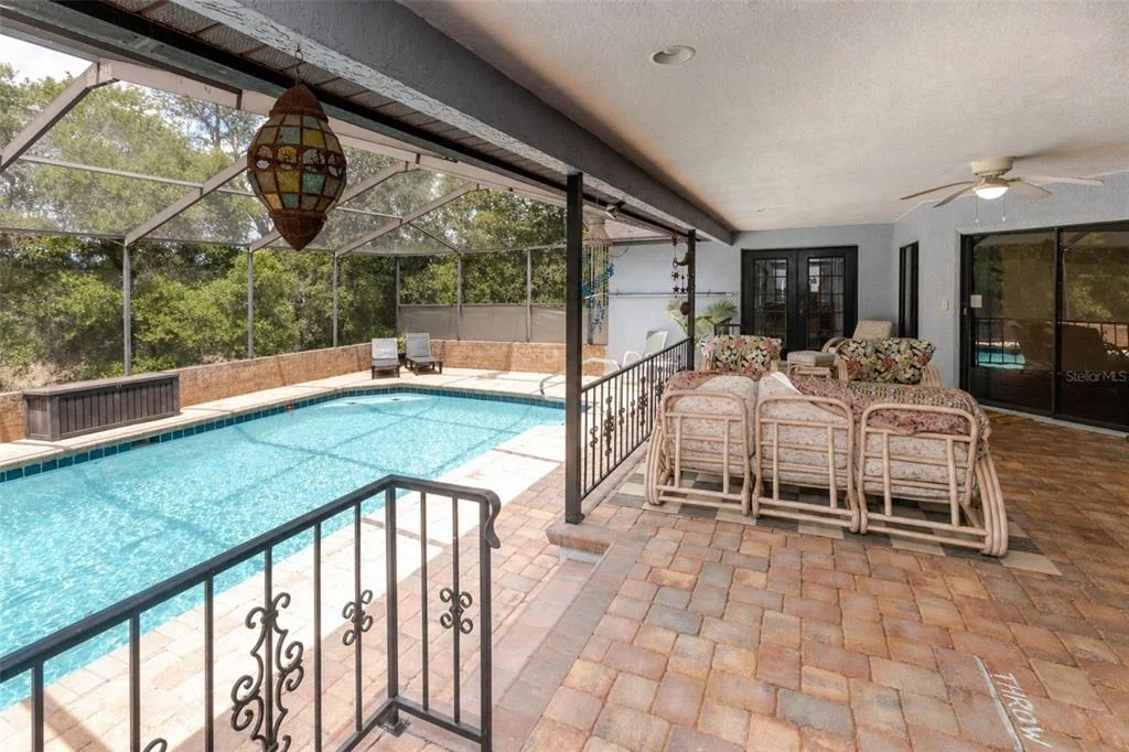 Photo of 14692 LINDEN DRIVE