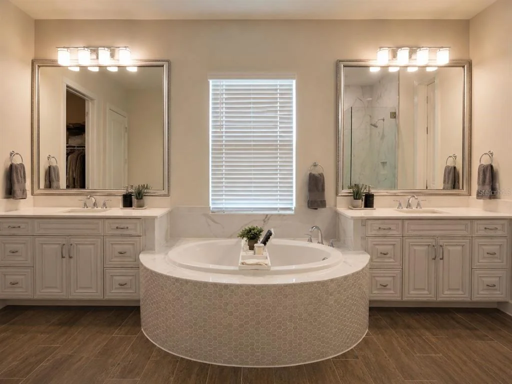 Photo of 2665 MEANDER COVE
