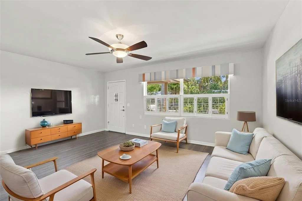 Photo of 1612 SAN CHARLES DRIVE