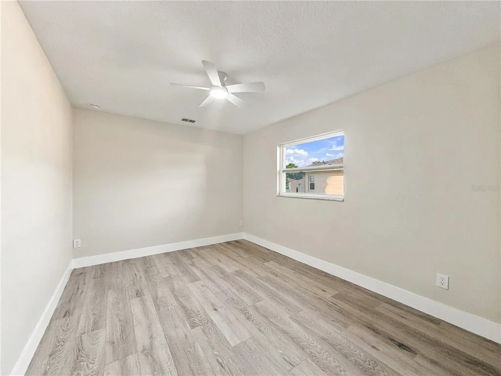 Photo of 7015 CRESTLAKE DRIVE