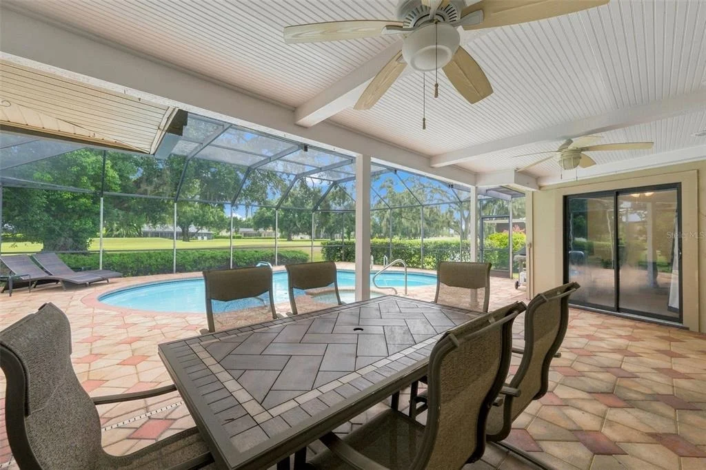Photo of 550 PALMDALE DRIVE