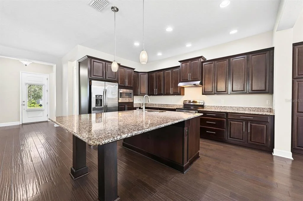 Photo of 8130 LAUREATE BOULEVARD