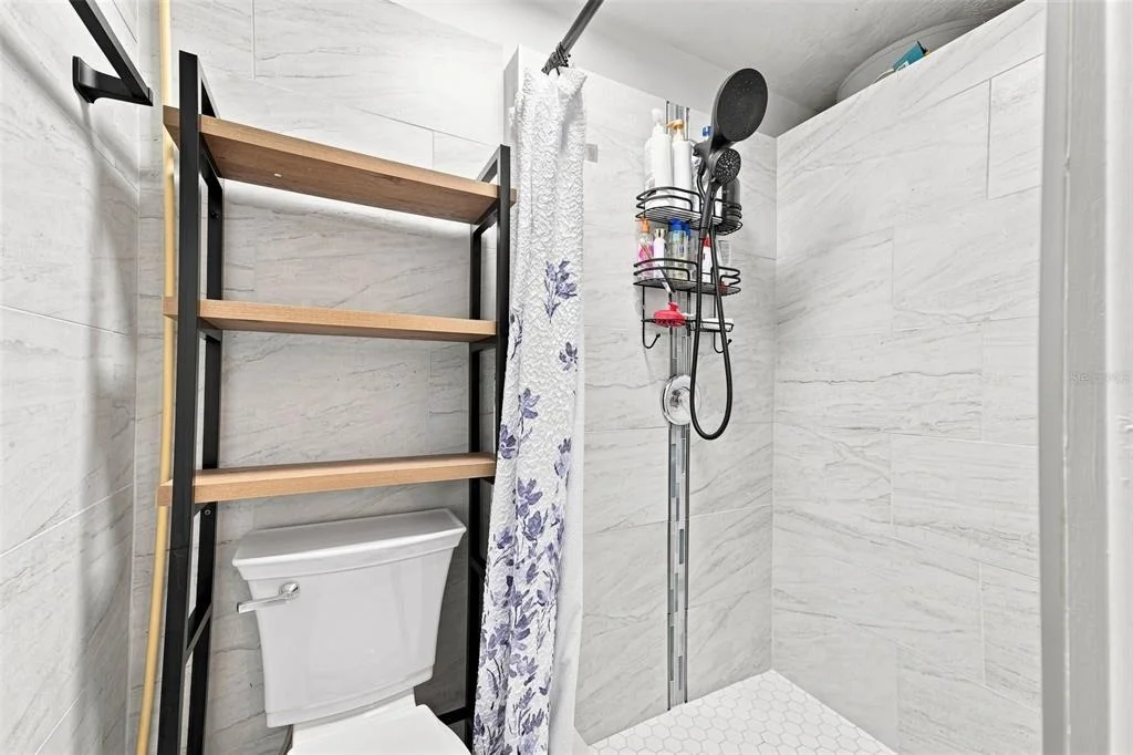 Photo of 4108 REDWING DRIVE