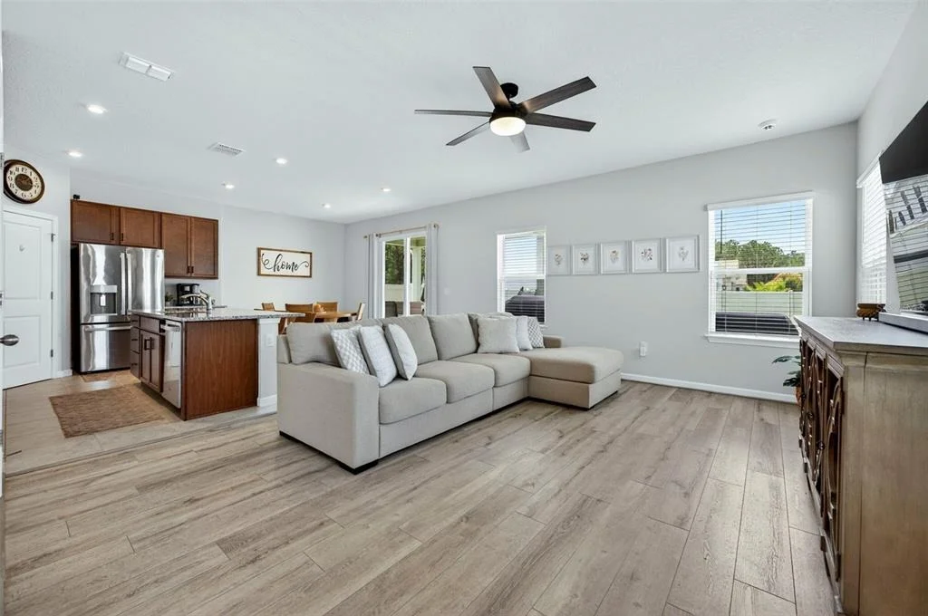 Photo of 381 CRESTWIND DRIVE