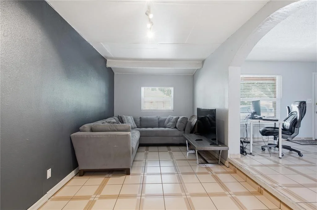 Photo of 802 PAPAYA DRIVE
