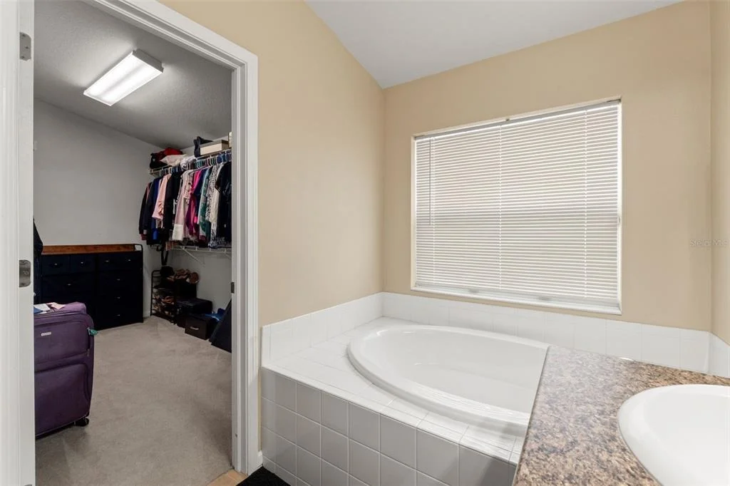 Photo of 14450 WAKE ROBIN DRIVE