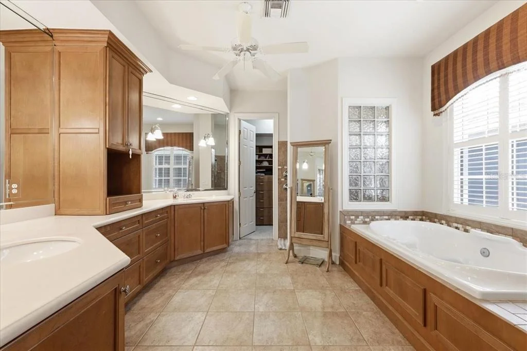 Photo of 6124 FOXFIELD COURT