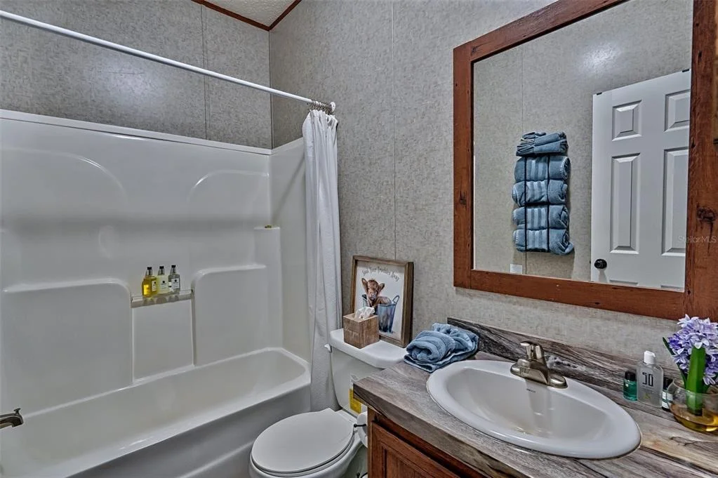 Photo of 1208 N COUNTY ROAD 315