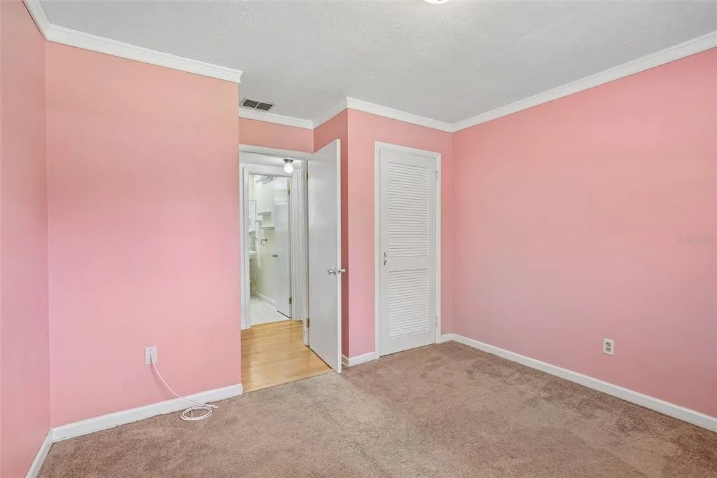 Photo of 512 WHITE OAK AVENUE