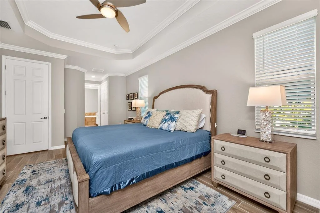 Photo of 25180 LONGMEADOW DRIVE