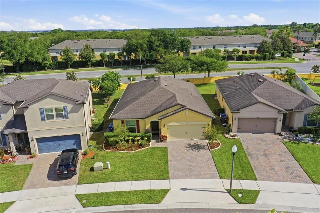 Photo of 1670 REGAL RIVER CIRCLE