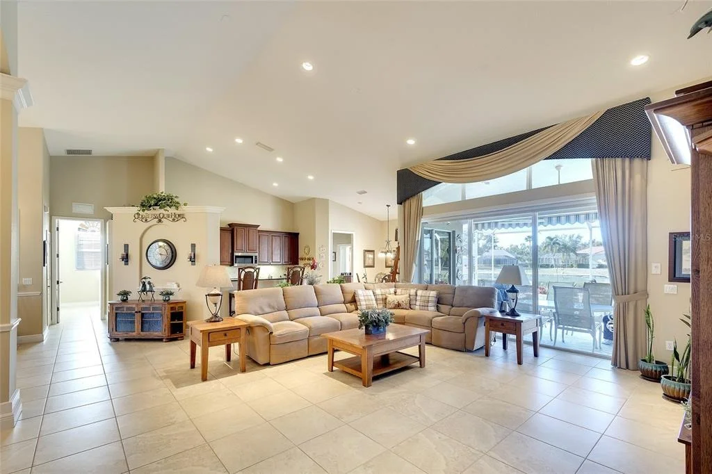 Photo of 11809 OAK RIDGE DRIVE