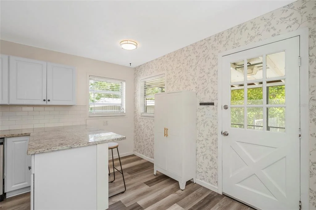 Photo of 7246 SEALAWN DRIVE