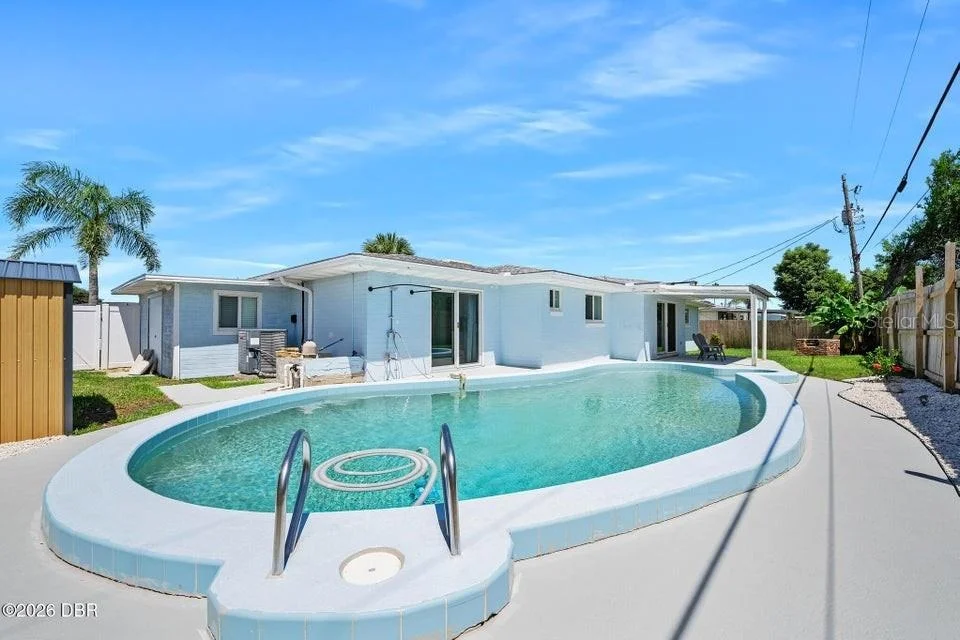 Photo of 190 ELLICOTT DRIVE