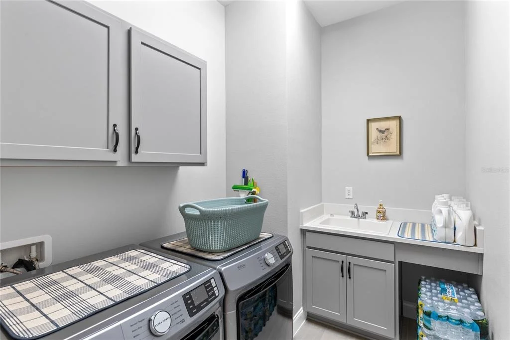 Photo of 6526 CIRCLE ROCK WAY