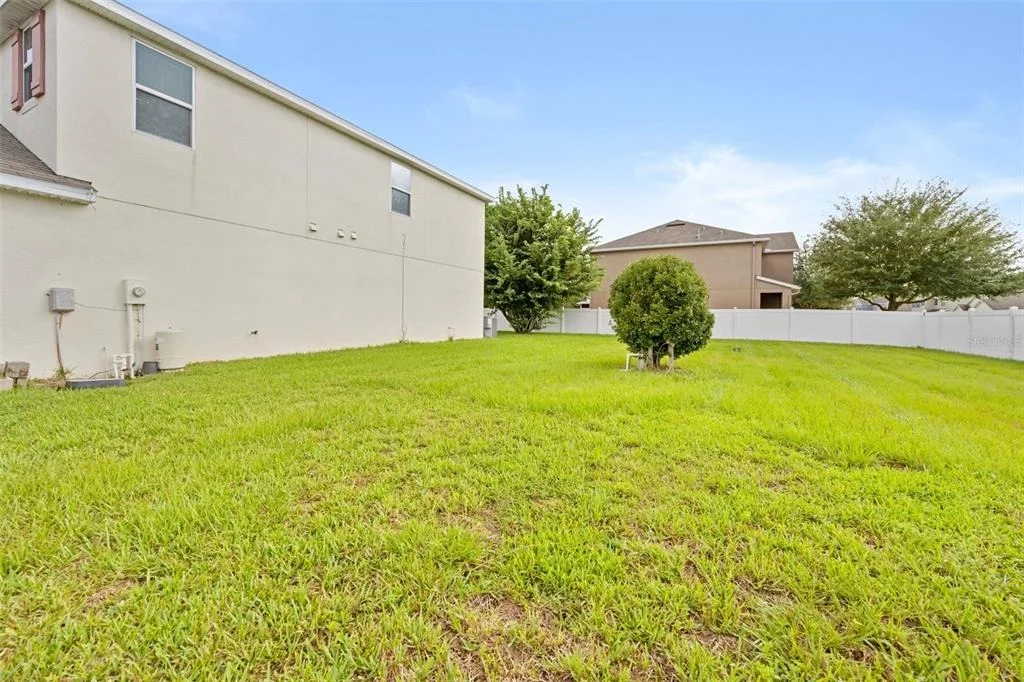 Photo of 3915 BRAMBLEWOOD LOOP