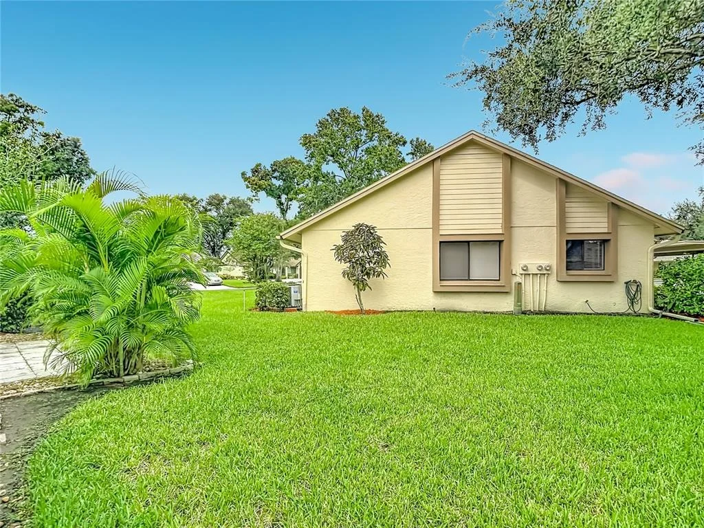 Photo of Unit 35C at 2546 OAKLEAF LANE