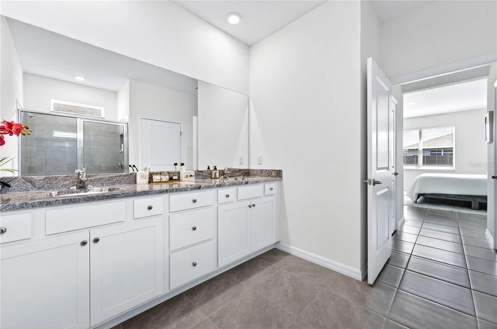 Photo of 4975 NW 39TH LOOP