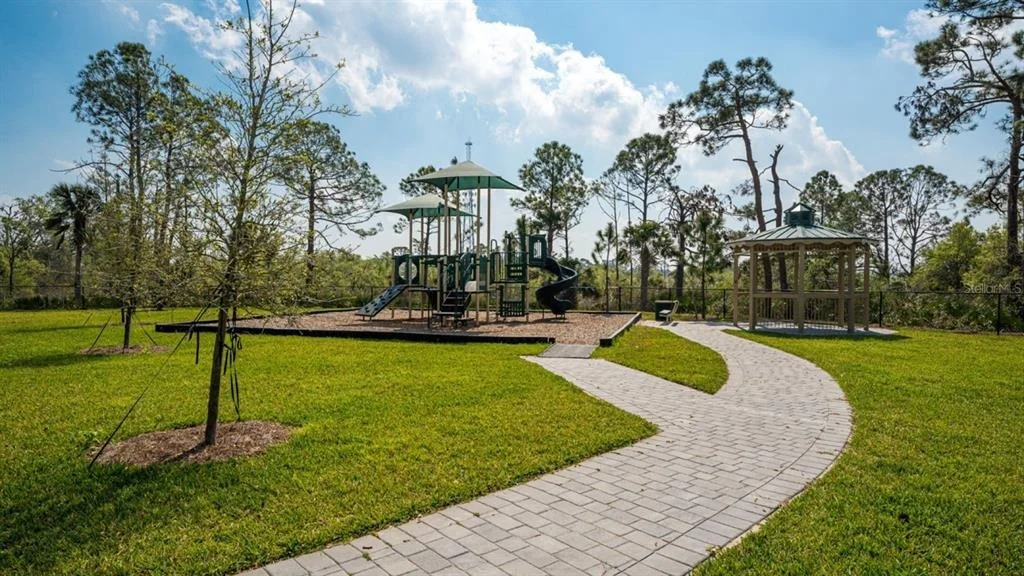 Photo of 19625 FISHHAWK TRAIL