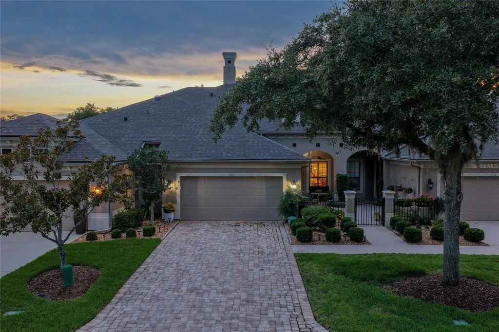 Photo of 735 COBBLESTONE DRIVE
