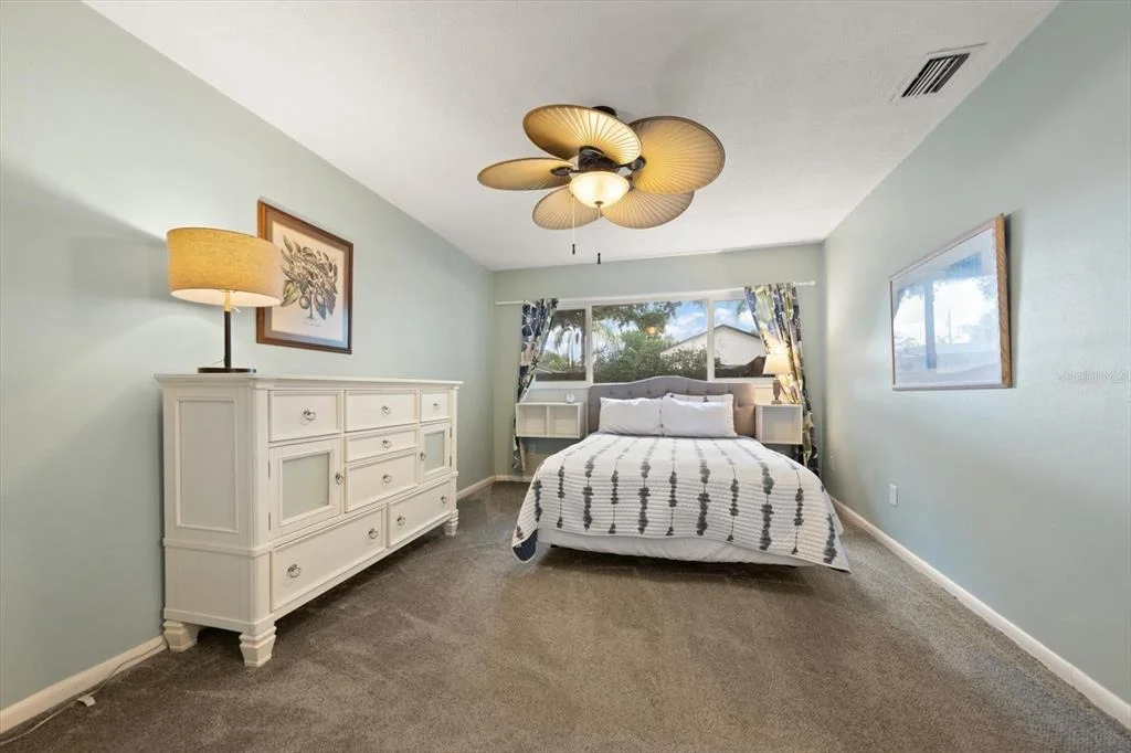 Photo of 1 MAPLEWOOD AVENUE