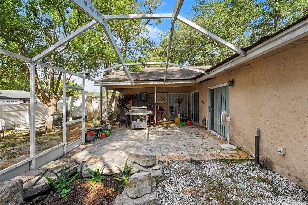 Photo of 627 CRYSTAL DR