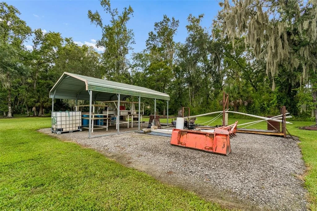 Photo of 6325 OAKVIEW LANE